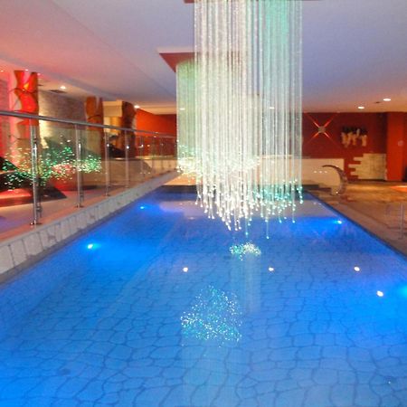 מדונה די קמפיליו Design Oberosler Hotel מראה חיצוני תמונה