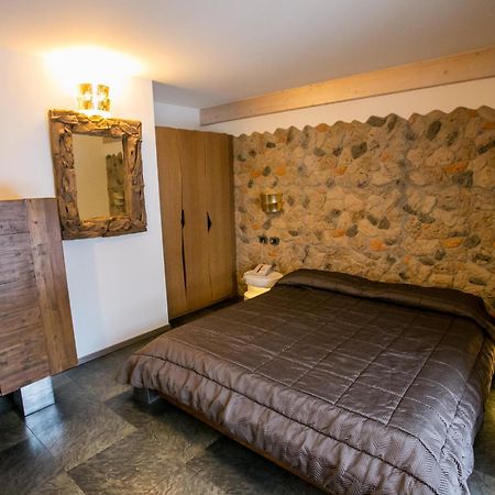 מדונה די קמפיליו Design Oberosler Hotel מראה חיצוני תמונה