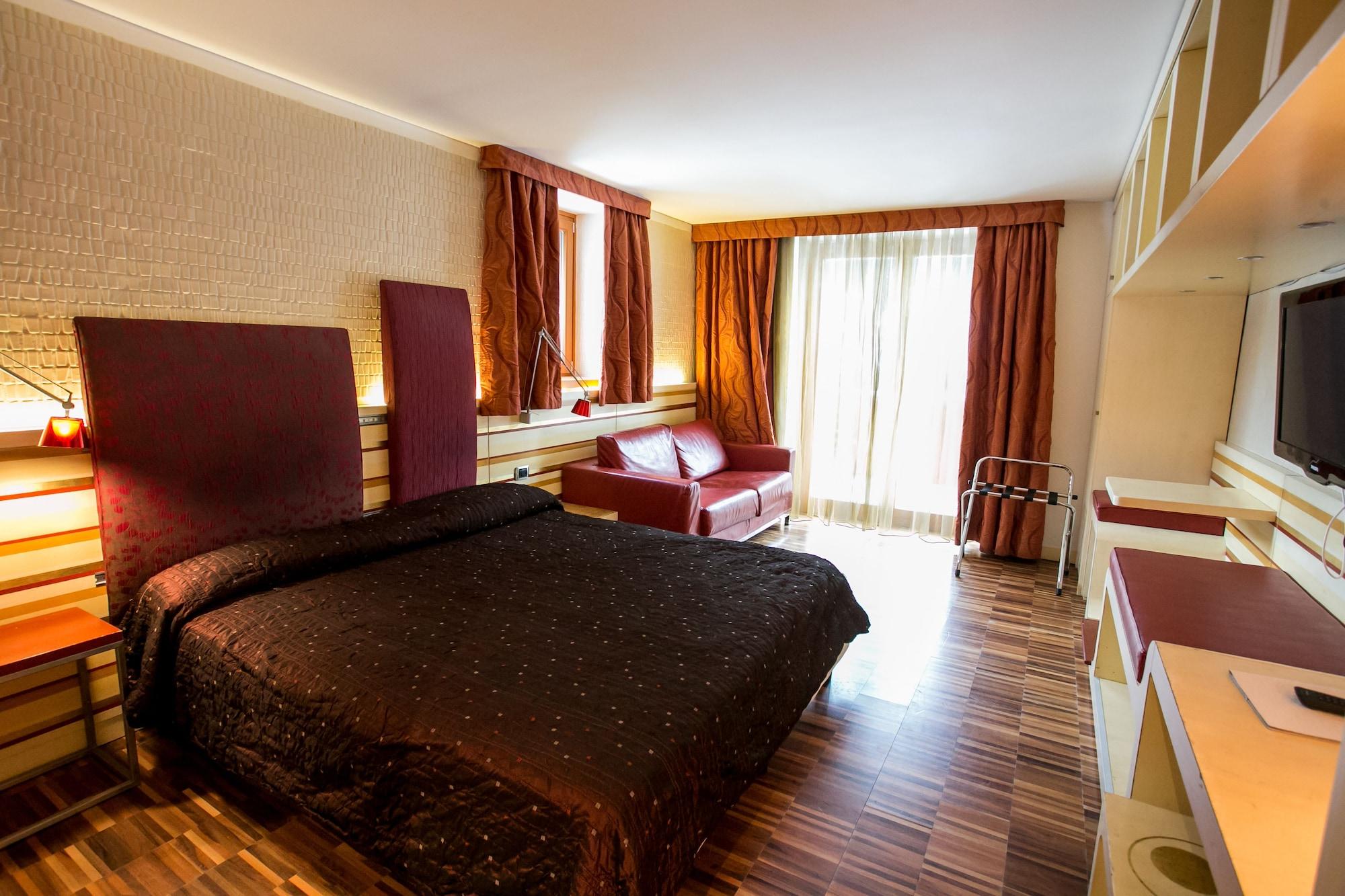 מדונה די קמפיליו Design Oberosler Hotel מראה חיצוני תמונה