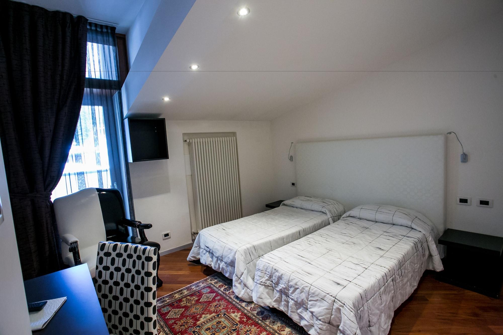 מדונה די קמפיליו Design Oberosler Hotel מראה חיצוני תמונה