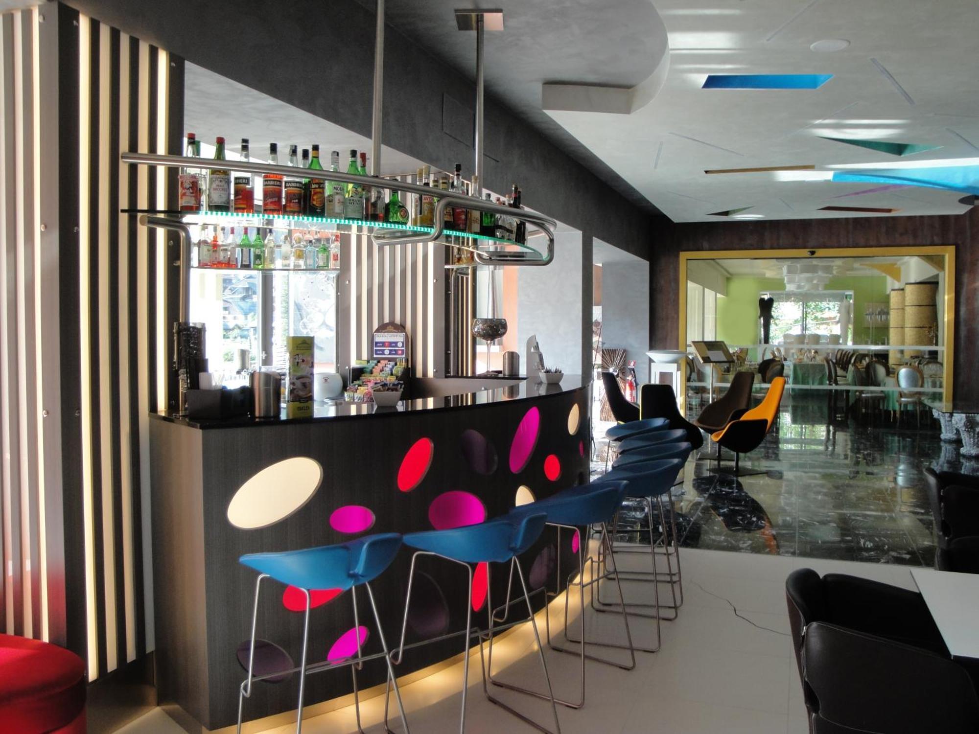 מדונה די קמפיליו Design Oberosler Hotel מראה חיצוני תמונה