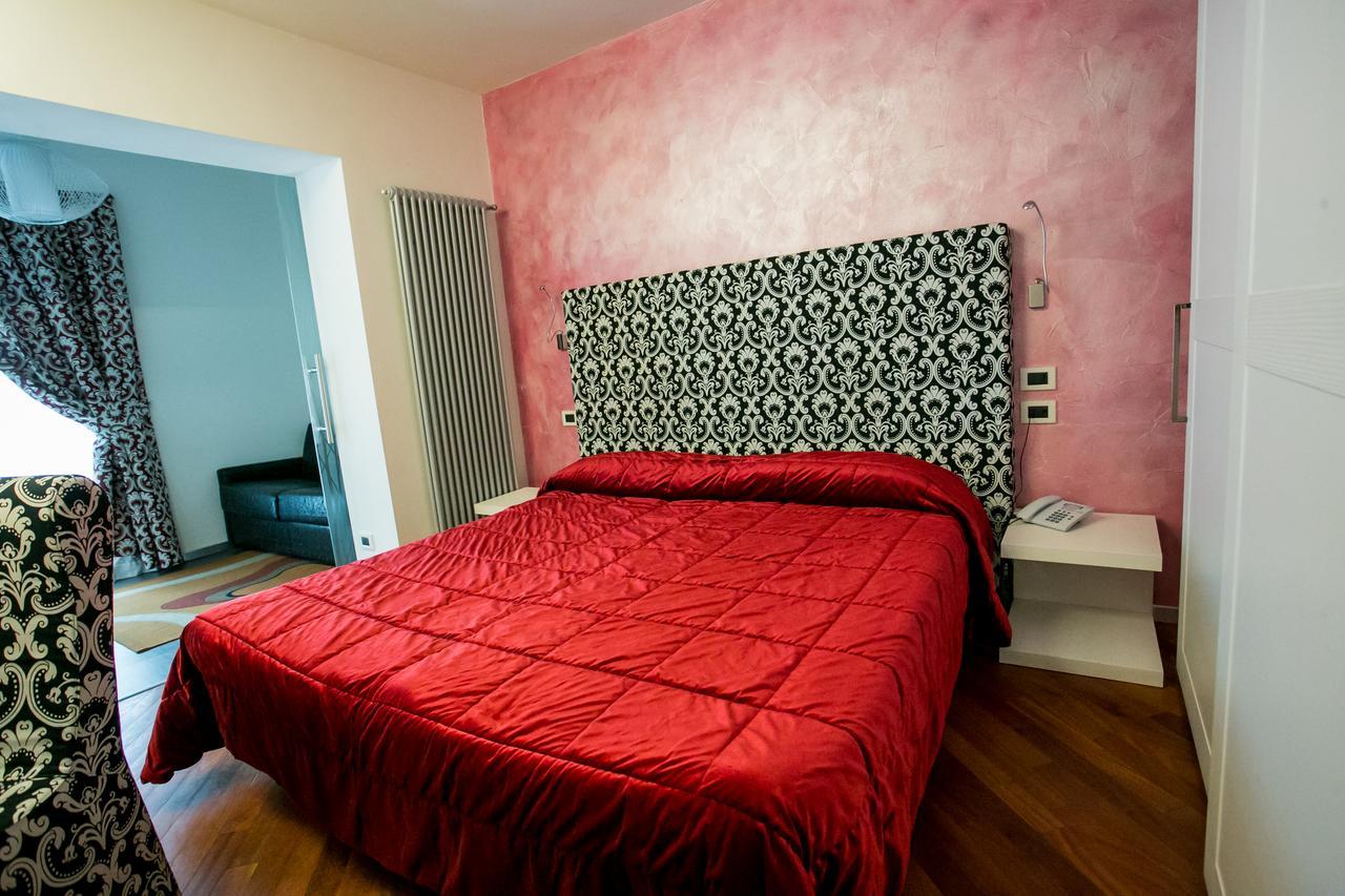 מדונה די קמפיליו Design Oberosler Hotel מראה חיצוני תמונה