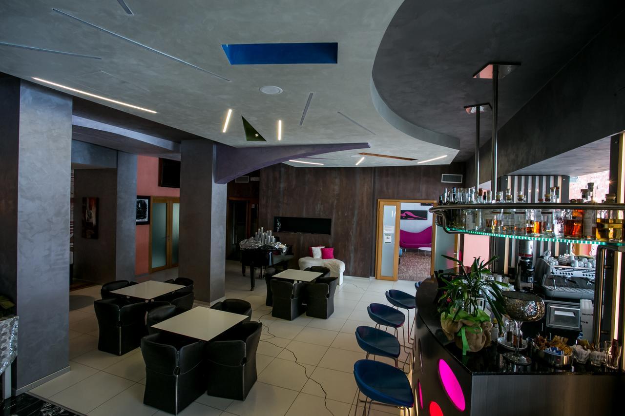 מדונה די קמפיליו Design Oberosler Hotel מראה חיצוני תמונה